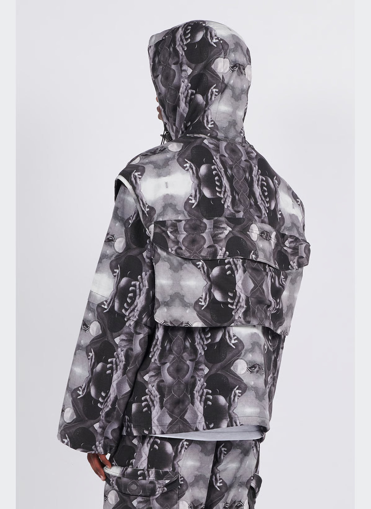 DAILY PAPER SOURCE LANDSCAPE TRACK JACKET BLACK WHITE