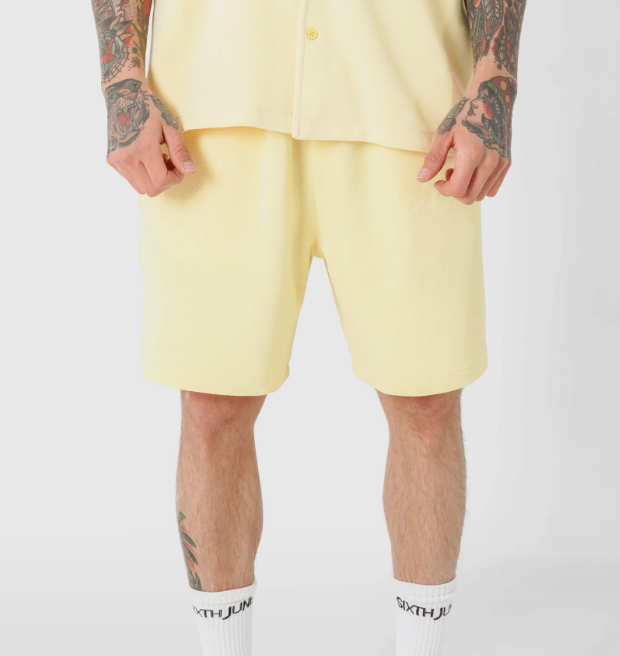 SIXTH JUNE CREPE FABRIC SS SHORT YELLOW