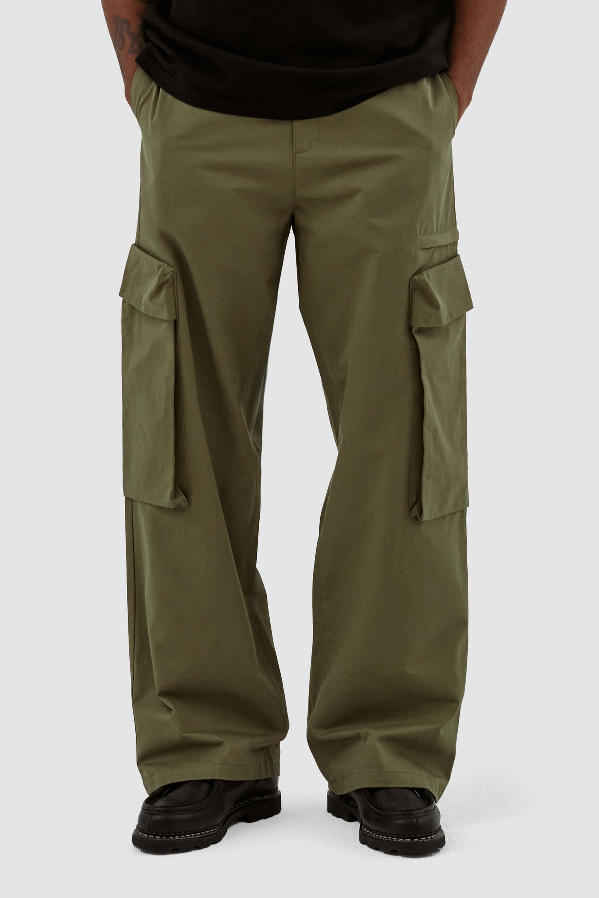ARTE PARK POCKET PANTS DARK GREEN