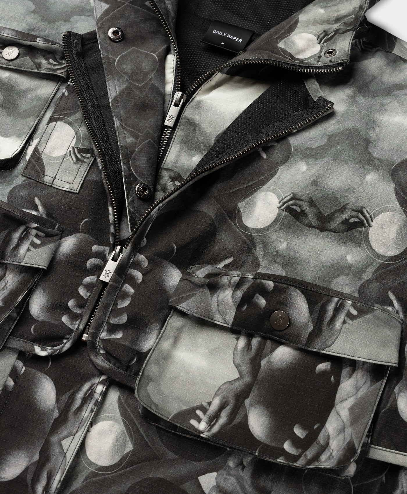 DAILY PAPER SOURCE LANDSCAPE TRACK JACKET BLACK WHITE