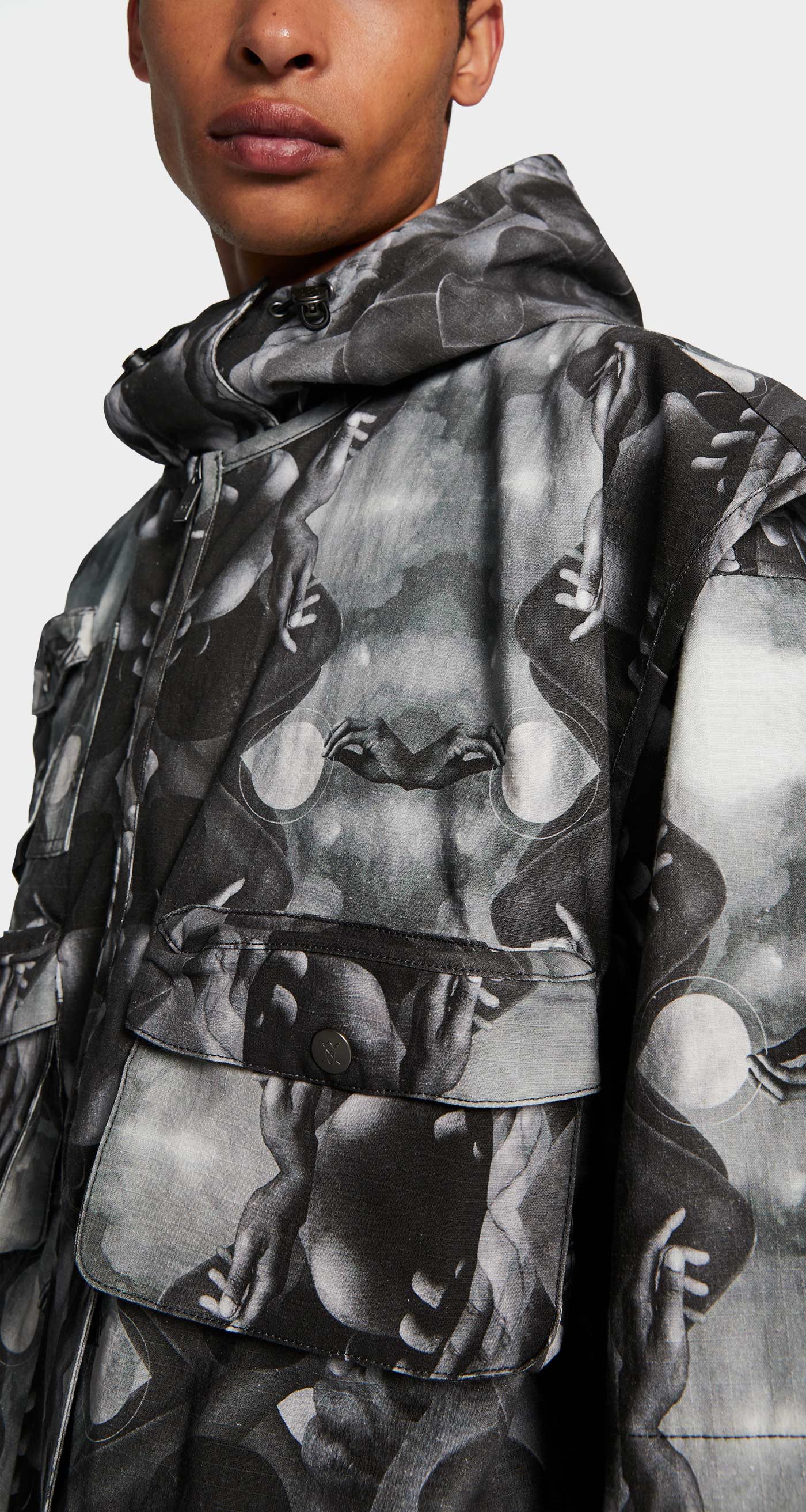 DAILY PAPER SOURCE LANDSCAPE TRACK JACKET BLACK WHITE