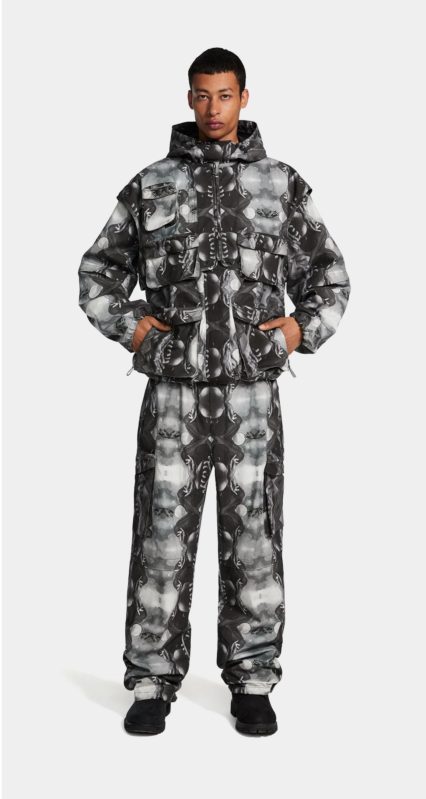 DAILY PAPER SOURCE LANDSCAPE TRACK JACKET BLACK WHITE